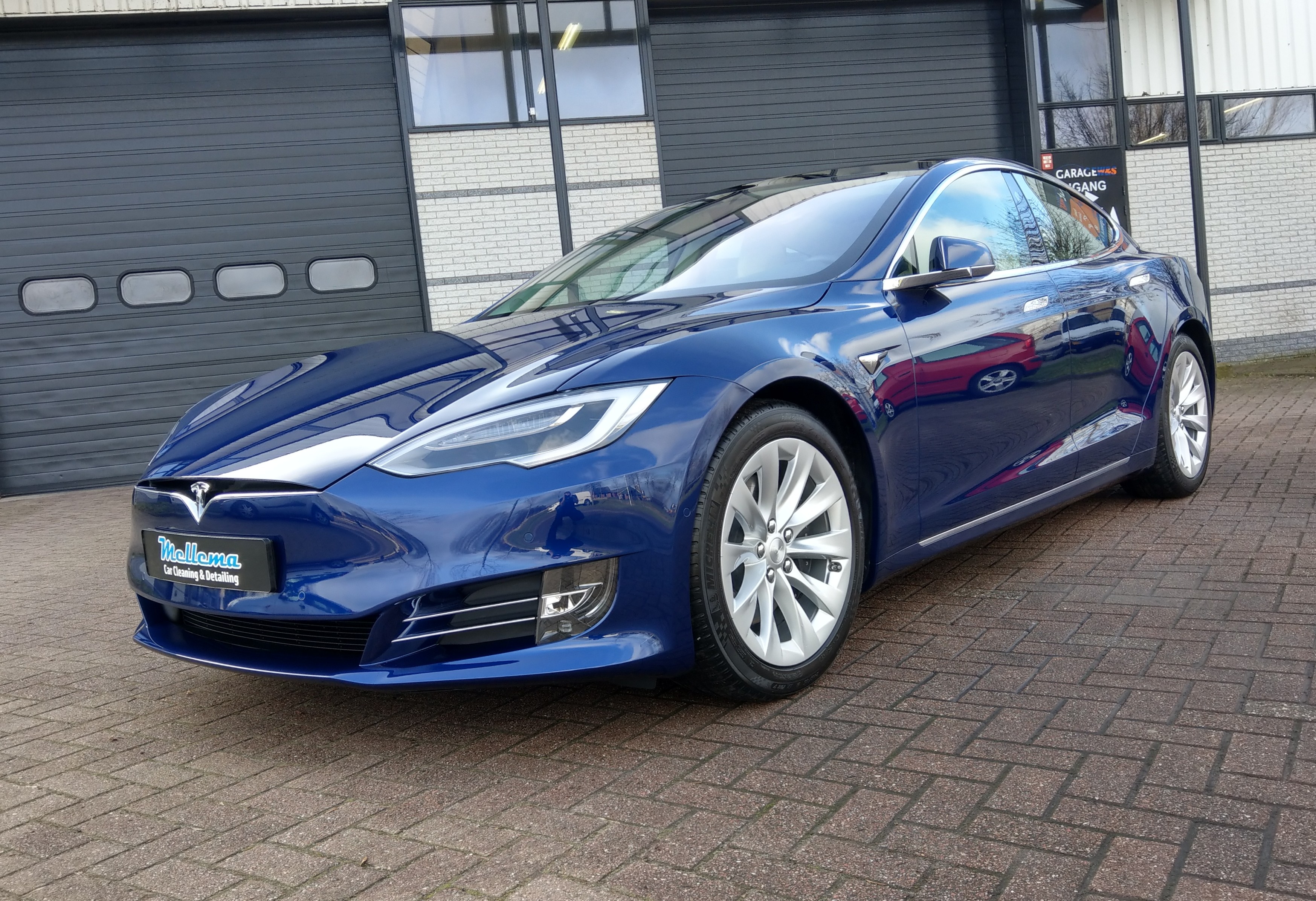 Tesla Model S